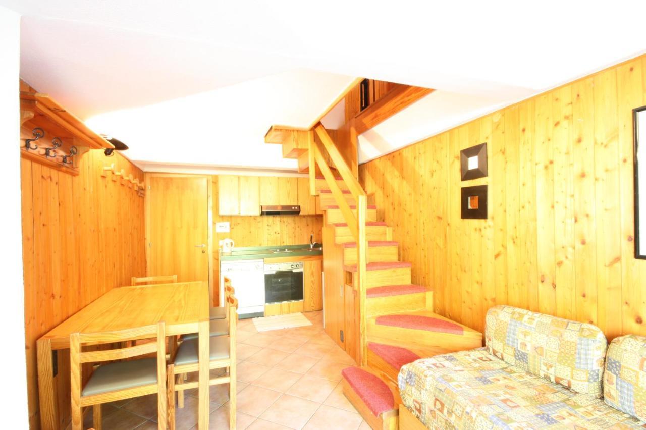 Sole Alto Appartamenti Montana Mezzana  Exterior photo